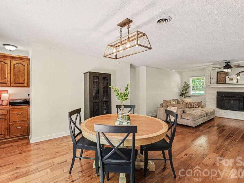 2115 Candlewood Drive, Concord, NC 28027.  MLS# CAR4366895, YatesRealty ID 24432. 