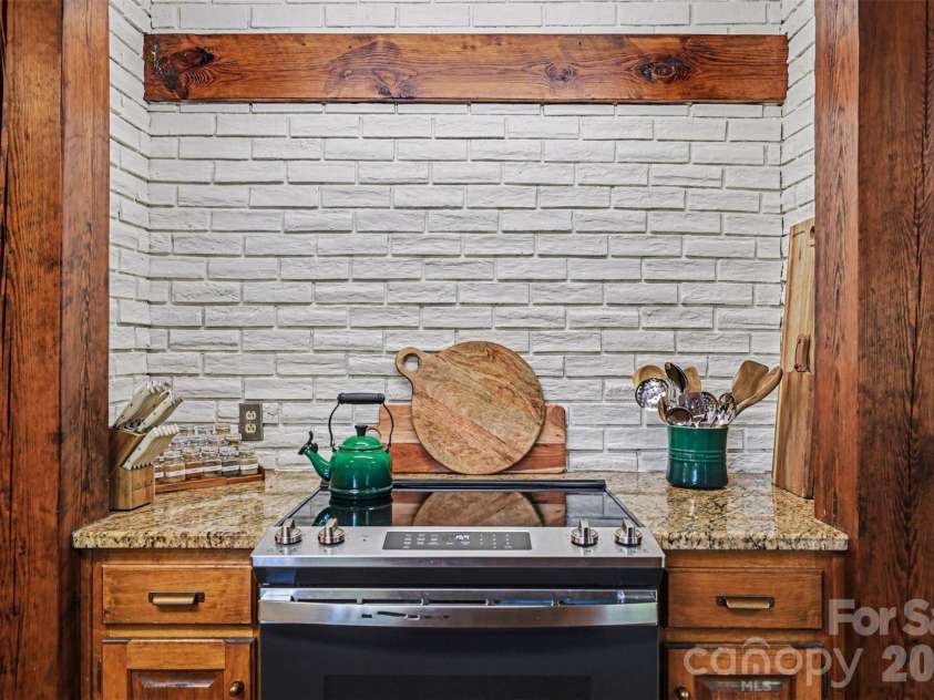 2115 Candlewood Drive, Concord, NC 28027.  MLS# CAR4366895, YatesRealty ID 24432. 