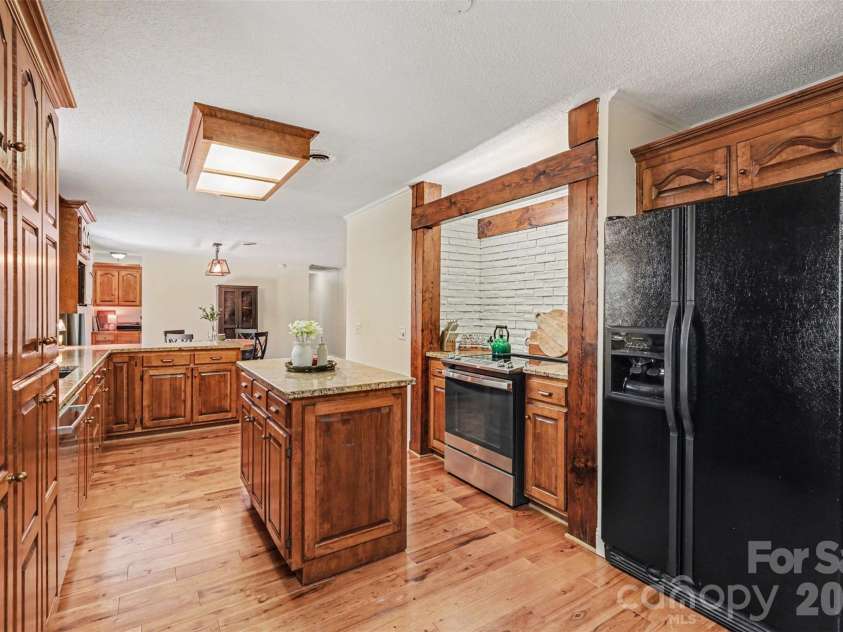 2115 Candlewood Drive, Concord, NC 28027.  MLS# CAR4366895, YatesRealty ID 24432. 