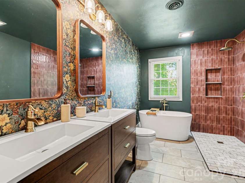 2115 Candlewood Drive, Concord, NC 28027.  MLS# CAR4366895, YatesRealty ID 24432. 