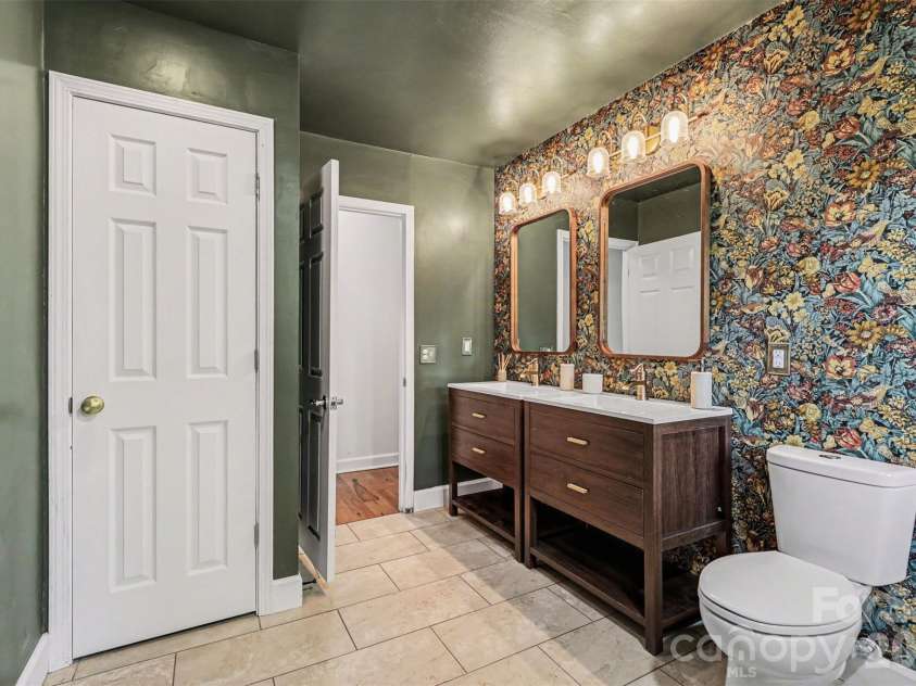 2115 Candlewood Drive, Concord, NC 28027.  MLS# CAR4366895, YatesRealty ID 24432. 