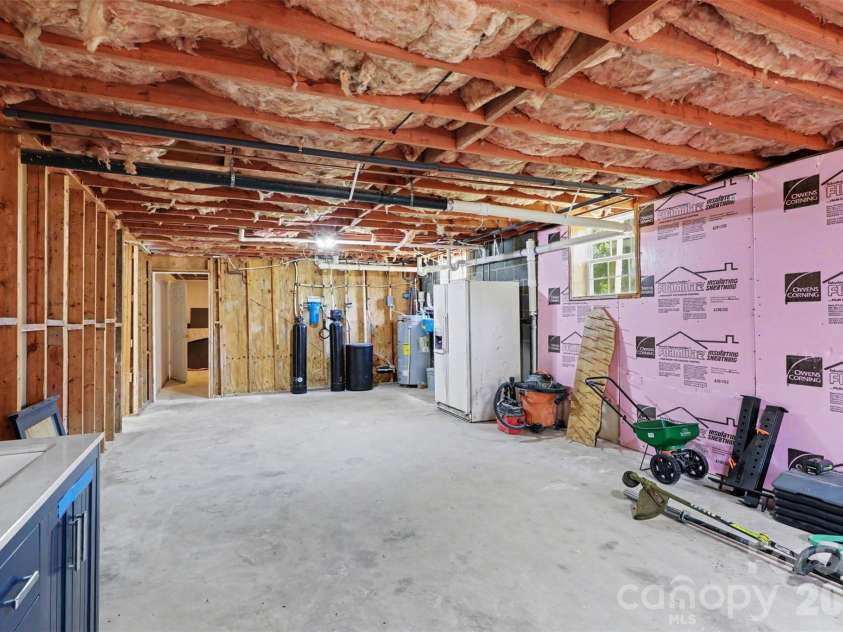 2115 Candlewood Drive, Concord, NC 28027.  MLS# CAR4366895, YatesRealty ID 24432. 
