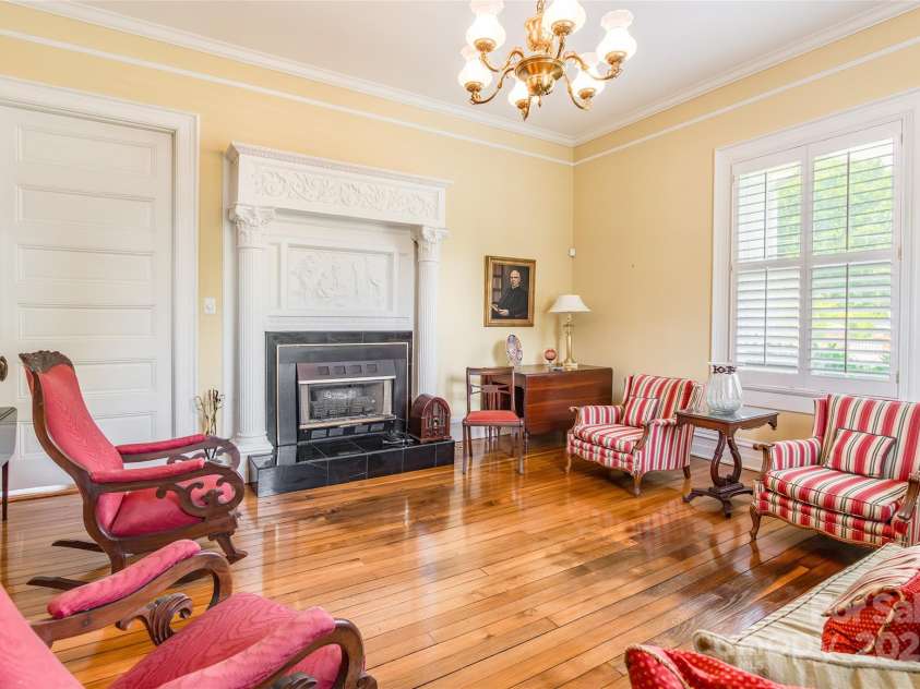 15 Kings Mountain Street, York, SC 29745.  MLS# CAR4275904, YatesRealty ID 24433. 