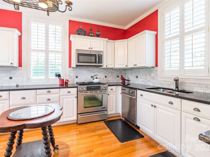 15 Kings Mountain Street, York, SC 29745.  MLS# CAR4275904, YatesRealty ID 24433. 