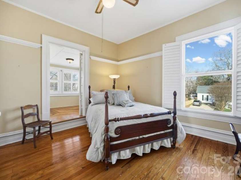 15 Kings Mountain Street, York, SC 29745.  MLS# CAR4336422, YatesRealty ID 24433. 4th bedroom wi Sunroom & shower