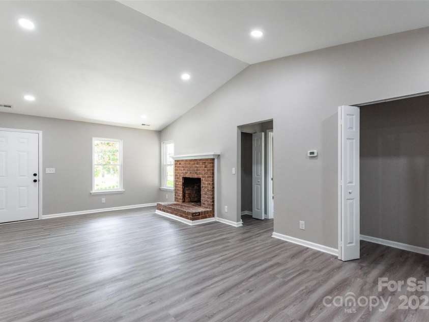 142 Single Oak Drive, Troutman, NC 28166.  MLS# CAR4271293, YatesRealty ID 24435. 