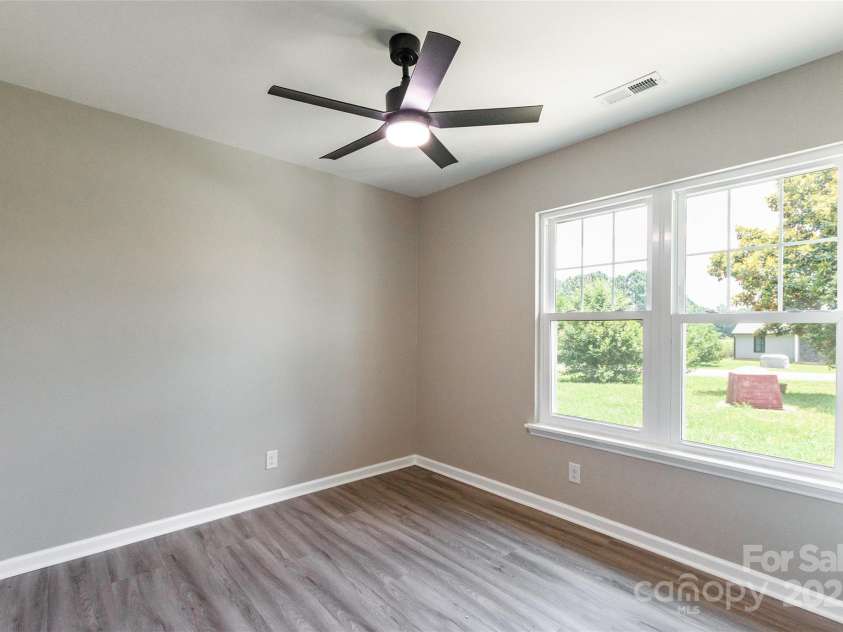 142 Single Oak Drive, Troutman, NC 28166.  MLS# CAR4271293, YatesRealty ID 24435. 