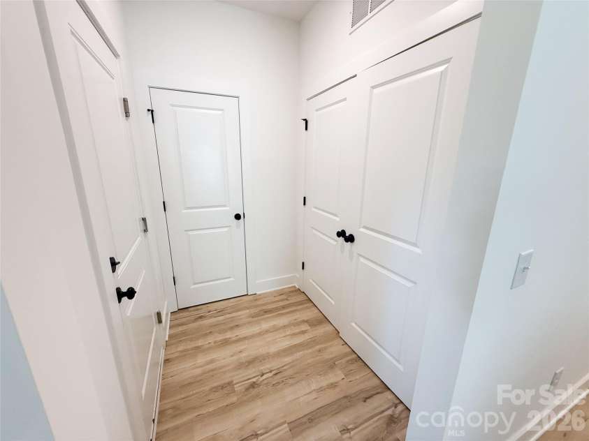 707 Robin Avenue, Kannapolis, NC 28081.  MLS# CAR4382666, YatesRealty ID 24435. Hall 