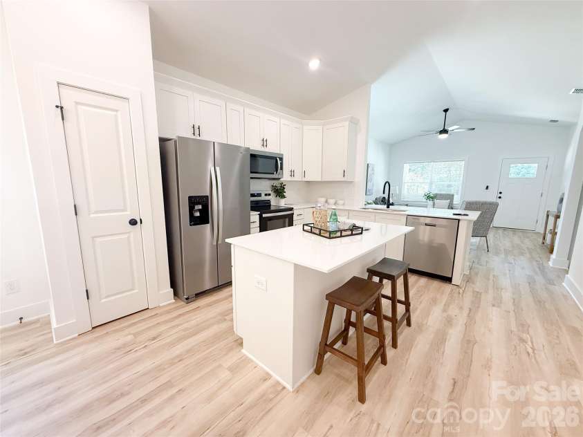 707 Robin Avenue, Kannapolis, NC 28081.  MLS# CAR4382666, YatesRealty ID 24435. Kitchen 
