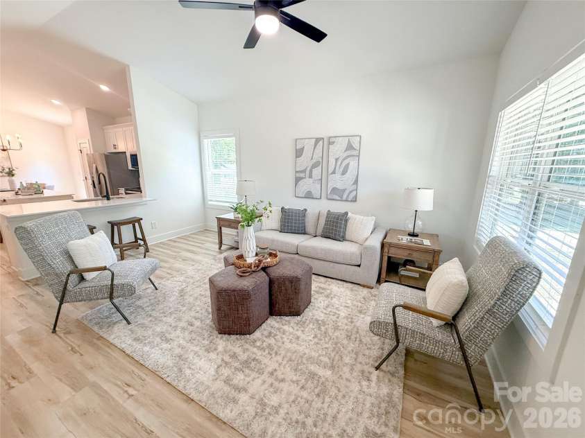 707 Robin Avenue, Kannapolis, NC 28081.  MLS# CAR4382666, YatesRealty ID 24435. Living 