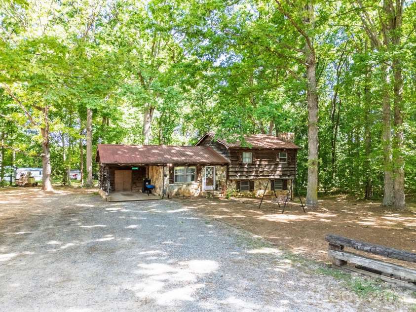 145 Nathaniel Lane, Kannapolis, NC 28081.  MLS# CAR4382656, YatesRealty ID 24436. 