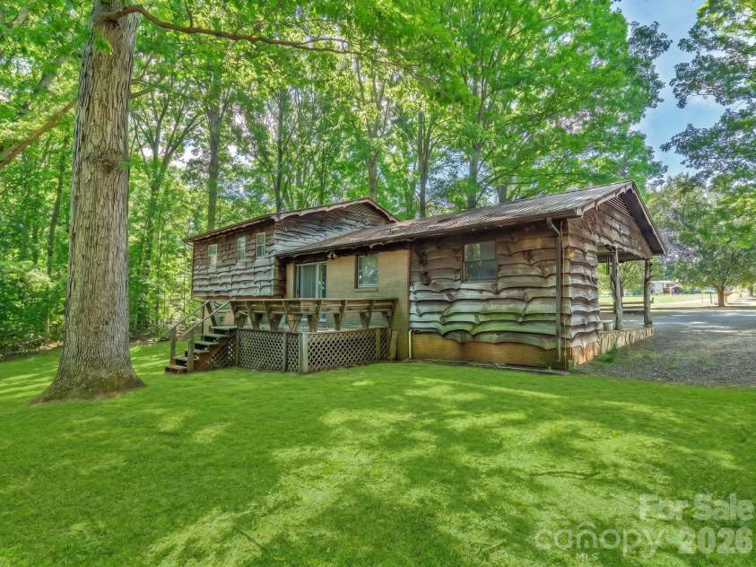 145 Nathaniel Lane, Kannapolis, NC 28081.  MLS# CAR4382656, YatesRealty ID 24436. 
