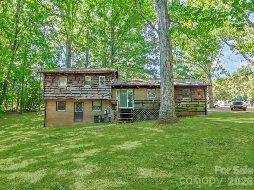 145 Nathaniel Lane, Kannapolis, NC 28081.  MLS# CAR4382656, YatesRealty ID 24436. 