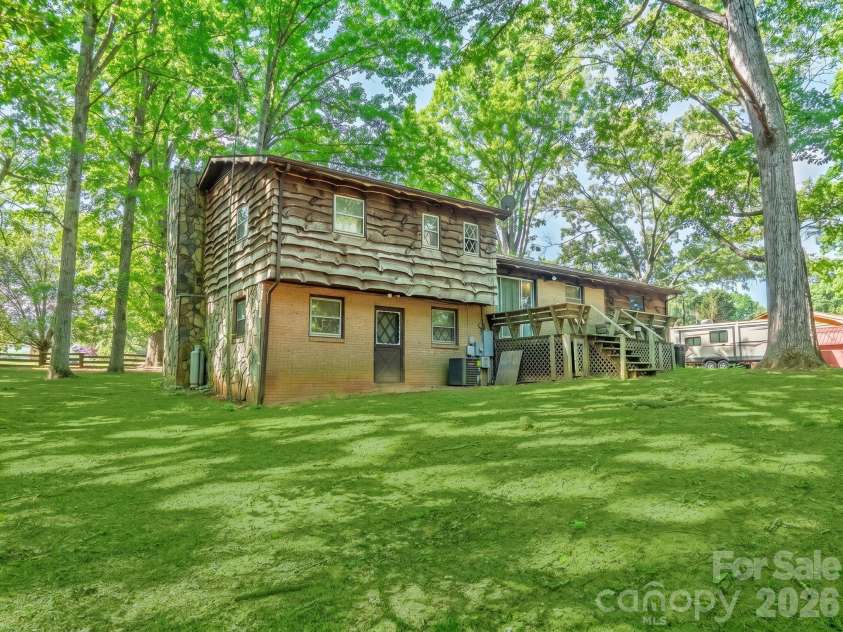 145 Nathaniel Lane, Kannapolis, NC 28081.  MLS# CAR4382656, YatesRealty ID 24436. 