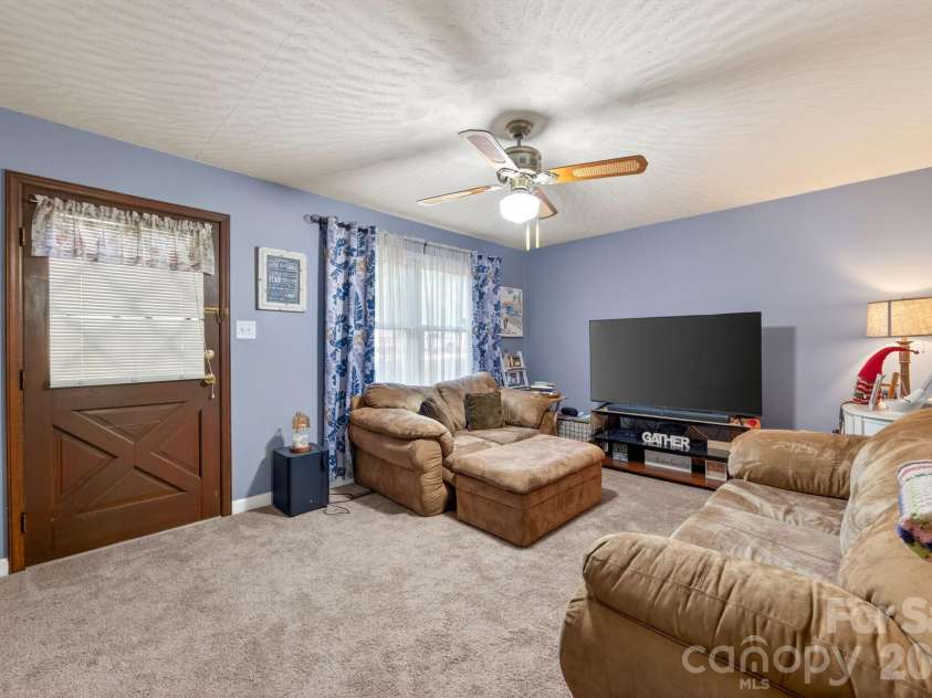 145 Nathaniel Lane, Kannapolis, NC 28081.  MLS# CAR4382656, YatesRealty ID 24436. 