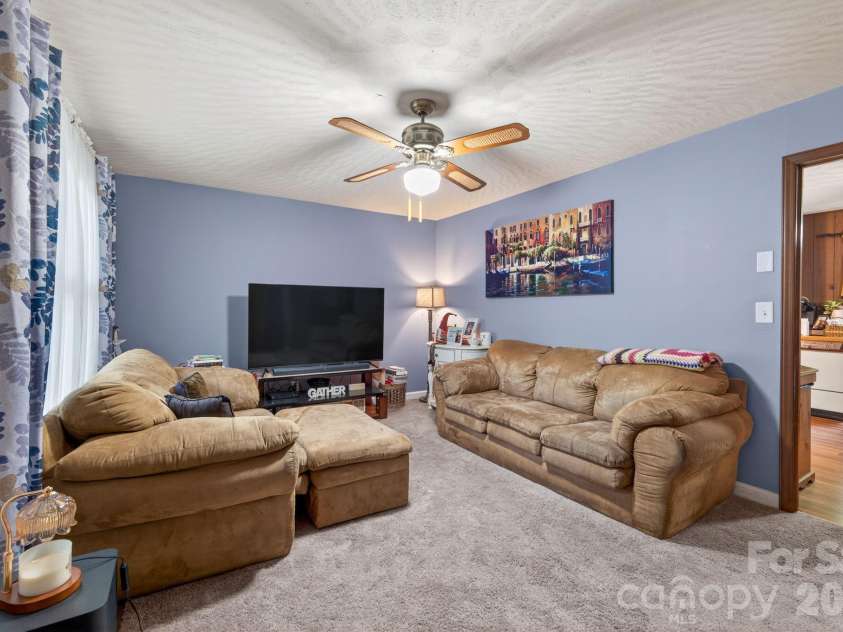 145 Nathaniel Lane, Kannapolis, NC 28081.  MLS# CAR4382656, YatesRealty ID 24436. 