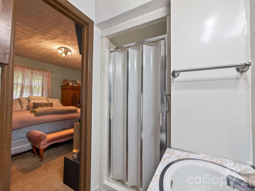 145 Nathaniel Lane, Kannapolis, NC 28081.  MLS# CAR4382656, YatesRealty ID 24436. 