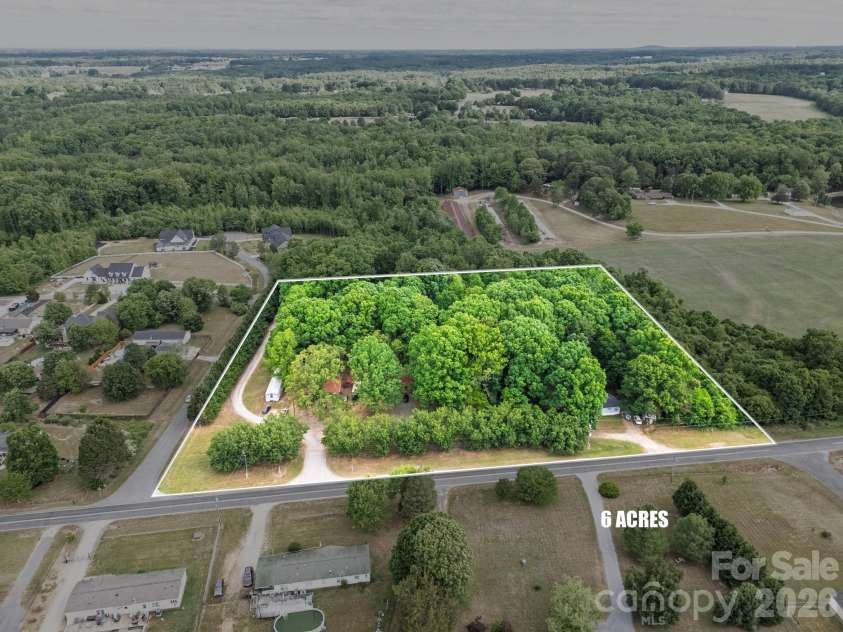 145 Nathaniel Lane, Kannapolis, NC 28081.  MLS# CAR4382656, YatesRealty ID 24436. 