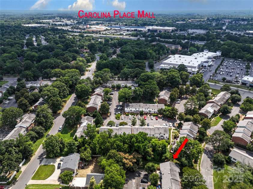 8835 Hunter Ridge Drive, Charlotte, NC 28226.  MLS# CAR4251538, YatesRealty ID 24436. See how close the Carolina Mall is to this unit