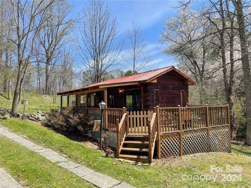 36 Luther Franklin Lane, Newland, NC 28657.  MLS# CAR4259315, YatesRealty ID 24437. 