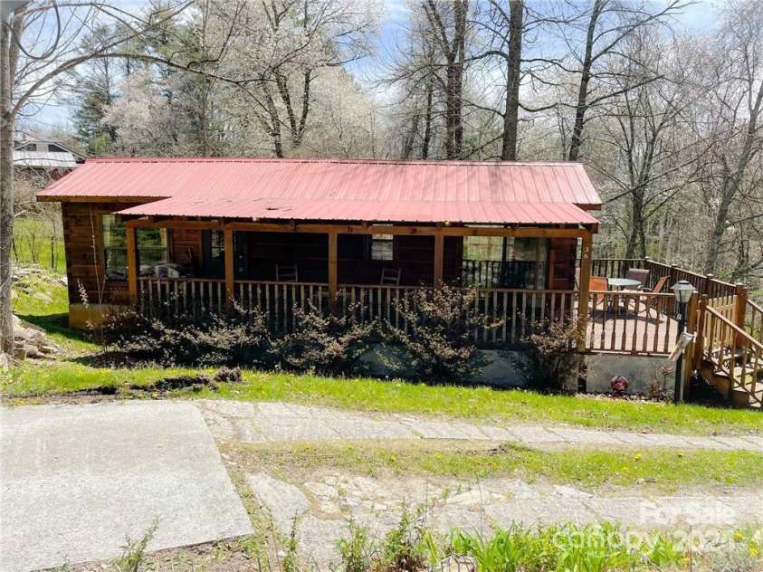 36 Luther Franklin Lane, Newland, NC 28657.  MLS# CAR4259315, YatesRealty ID 24437. 