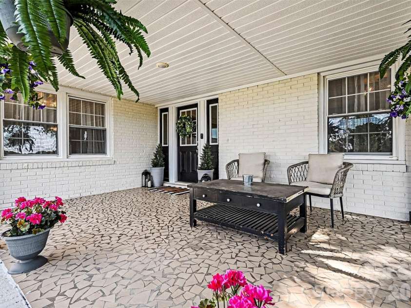 6505 Old Pageland Marshville Road, Marshville, NC 28103.  MLS# CAR4381374, YatesRealty ID 24437. 