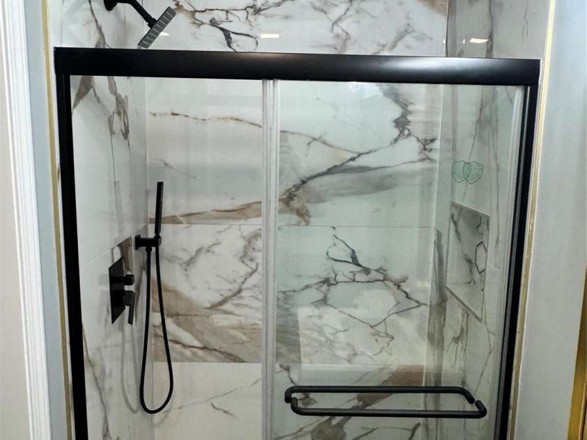 911 Spencer Avenue, Spencer, NC 289159.  MLS# CAR4278647, YatesRealty ID 24438. 