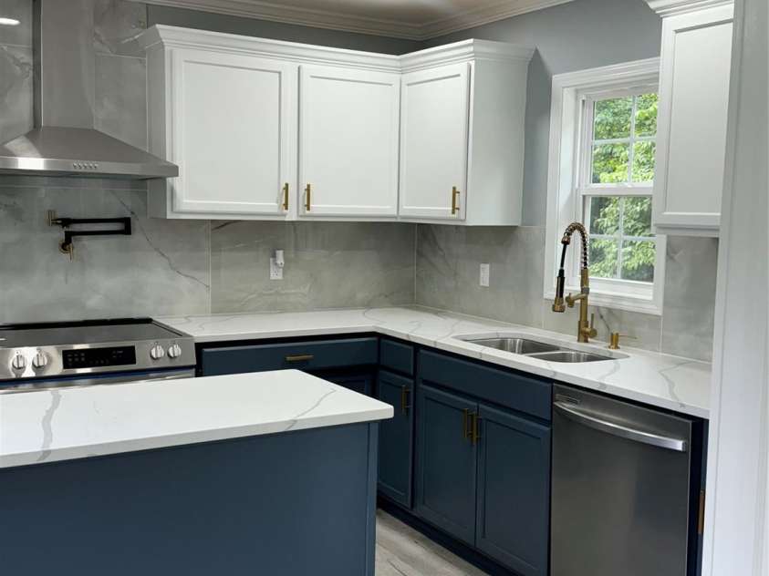 911 Spencer Avenue, Spencer, NC 289159.  MLS# CAR4278647, YatesRealty ID 24438. 