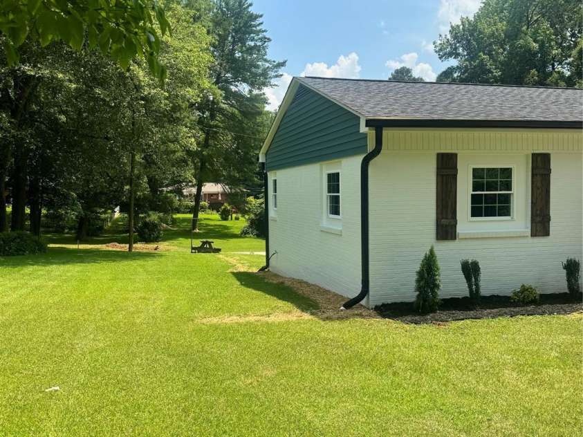 911 Spencer Avenue, Spencer, NC 289159.  MLS# CAR4278647, YatesRealty ID 24438. 