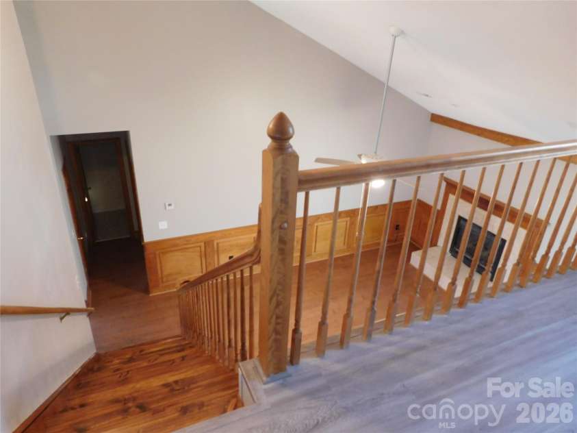 5314 Brookwood Court, Waxhaw, NC 28173.  MLS# CAR4342325, YatesRealty ID 24439. Overlooking greatroom