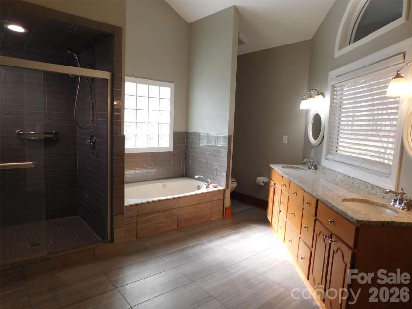 5314 Brookwood Court, Waxhaw, NC 28173.  MLS# CAR4342325, YatesRealty ID 24439. Primary BA, view 1