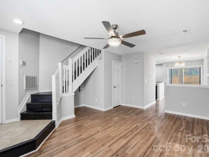 3015 Summercroft Lane, Charlotte, NC 28269.  MLS# CAR4337143, YatesRealty ID 2444. 