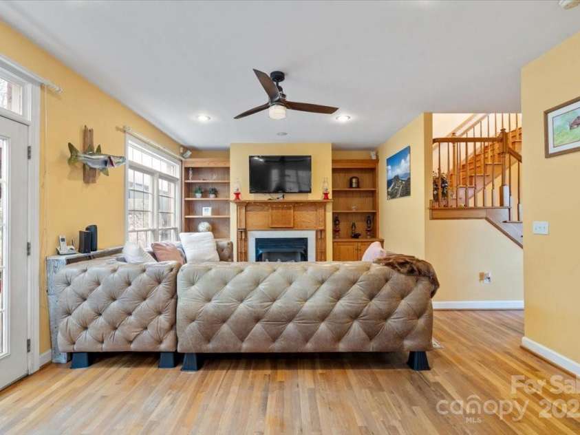 4594 Grandin Road, Lenoir, NC 28645.  MLS# CAR4220880, YatesRealty ID 2444. 