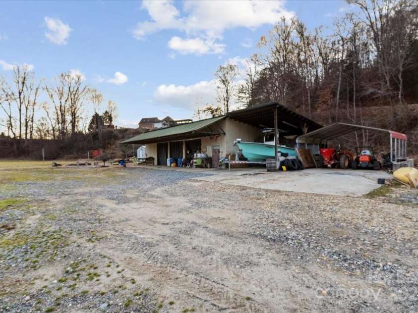 4594 Grandin Road, Lenoir, NC 28645.  MLS# CAR4220880, YatesRealty ID 2444. 