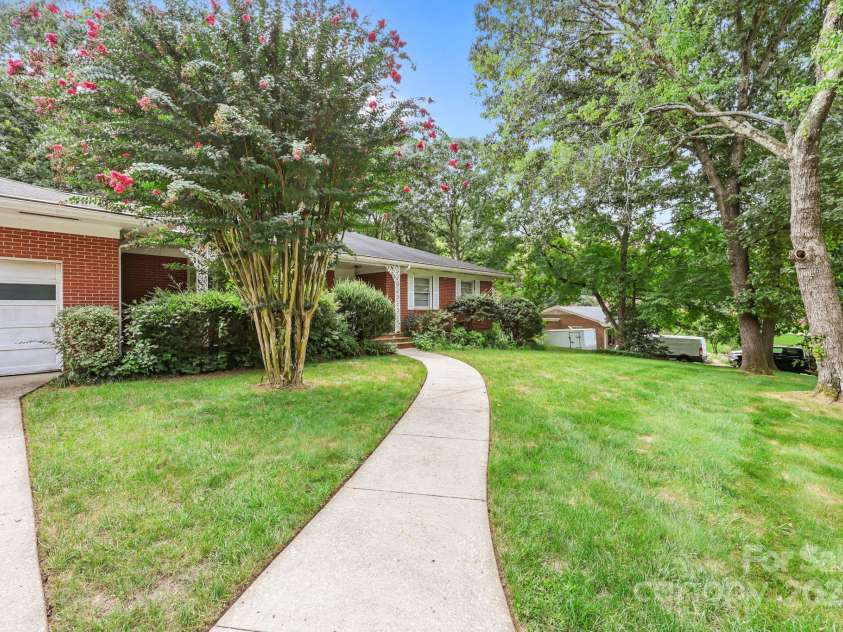 921 Confederate Avenue, Salisbury, NC 28144.  MLS# CAR4300426, YatesRealty ID 2444. 