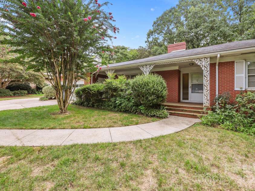 921 Confederate Avenue, Salisbury, NC 28144.  MLS# CAR4300426, YatesRealty ID 2444. 