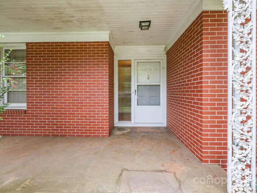 921 Confederate Avenue, Salisbury, NC 28144.  MLS# CAR4300426, YatesRealty ID 2444. 