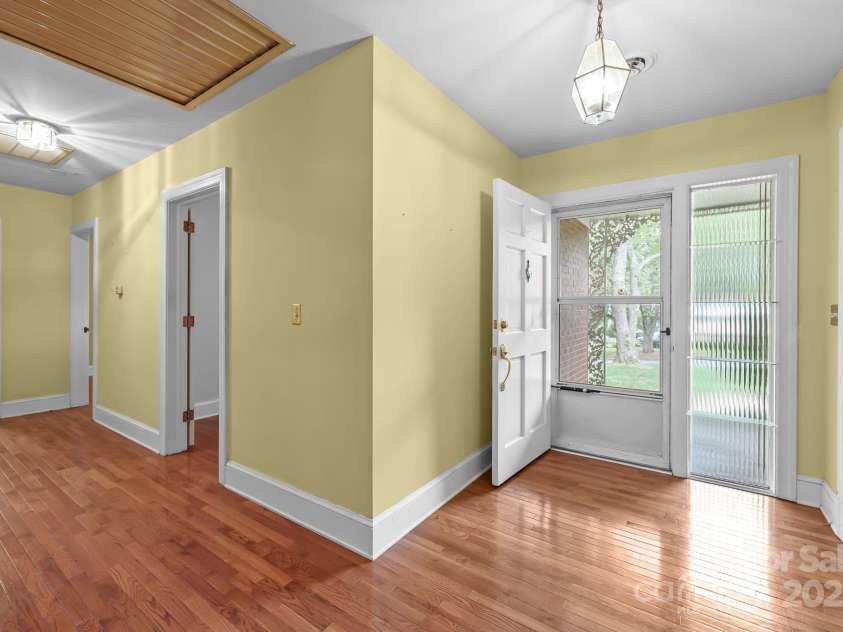921 Confederate Avenue, Salisbury, NC 28144.  MLS# CAR4300426, YatesRealty ID 2444. 
