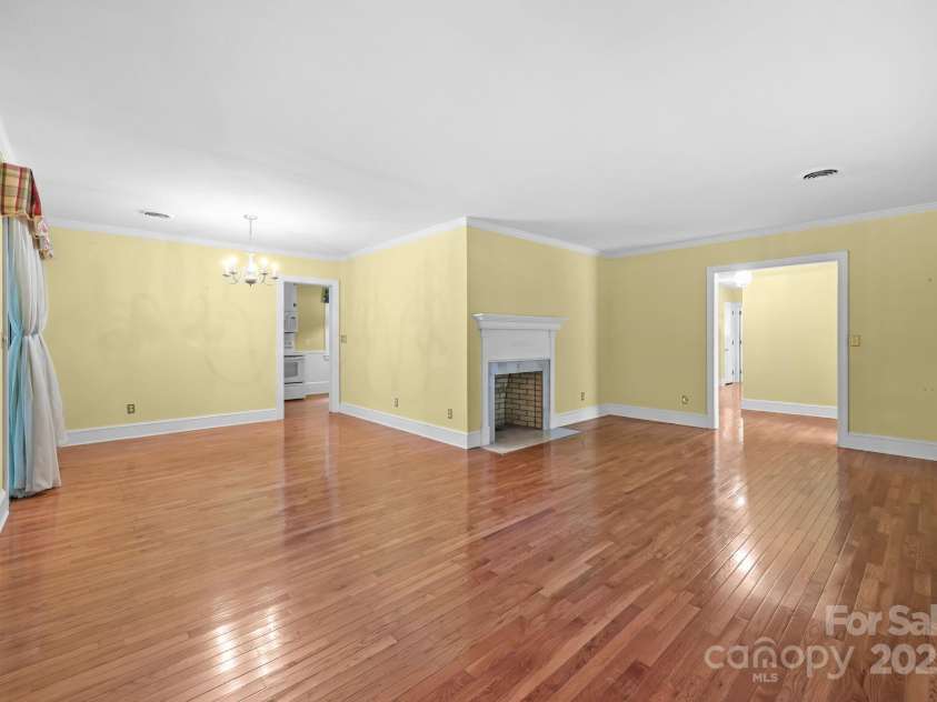 921 Confederate Avenue, Salisbury, NC 28144.  MLS# CAR4300426, YatesRealty ID 2444. 