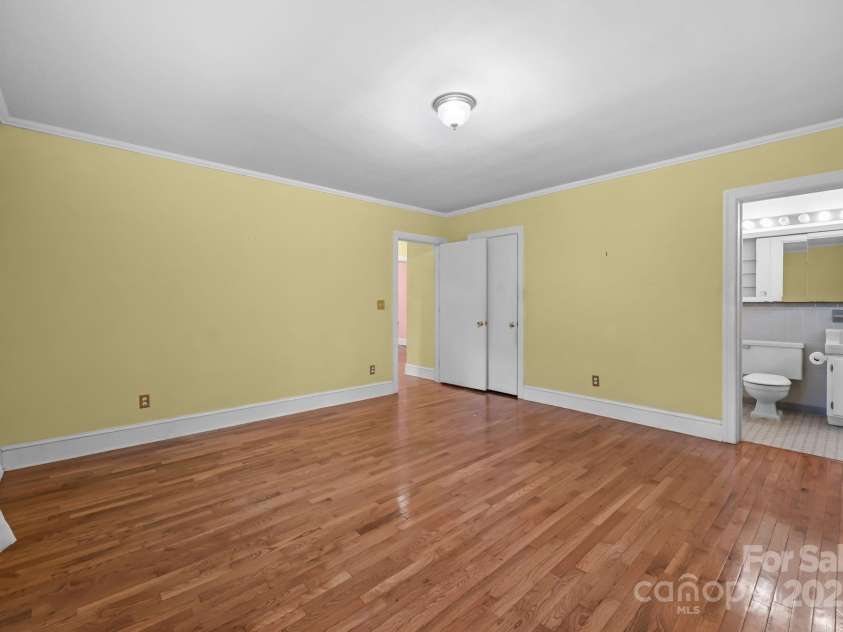 921 Confederate Avenue, Salisbury, NC 28144.  MLS# CAR4300426, YatesRealty ID 2444. 