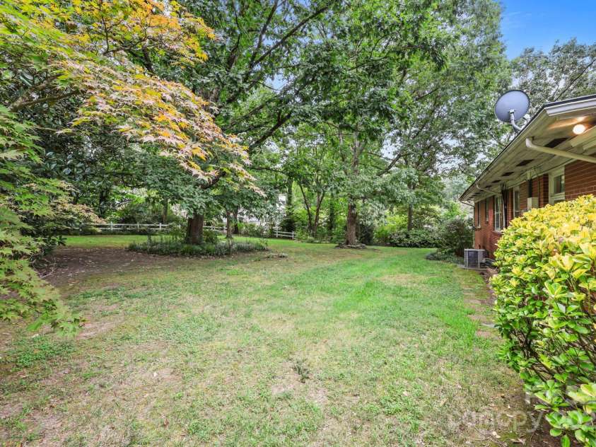 921 Confederate Avenue, Salisbury, NC 28144.  MLS# CAR4300426, YatesRealty ID 2444. 