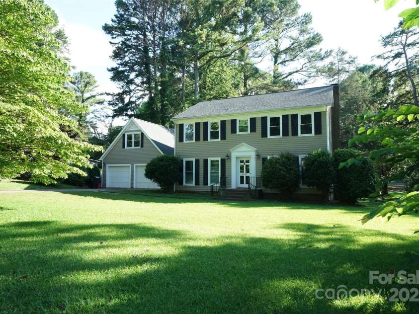 2087 Poinsett Drive, Rock Hill, SC 29732.  MLS# CAR4273140, YatesRealty ID 24440. 