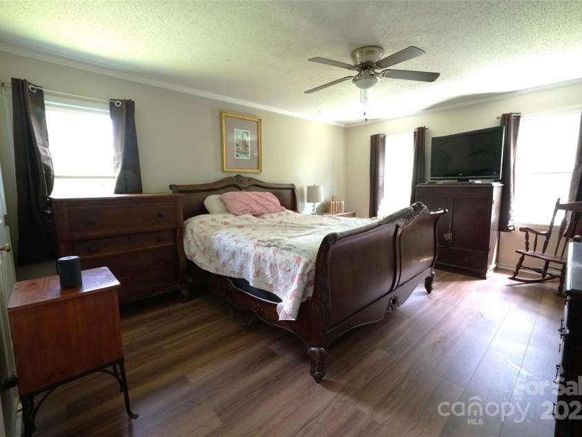 2087 Poinsett Drive, Rock Hill, SC 29732.  MLS# CAR4273140, YatesRealty ID 24440. 