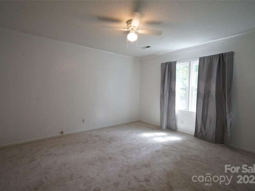 2087 Poinsett Drive, Rock Hill, SC 29732.  MLS# CAR4273140, YatesRealty ID 24440. 