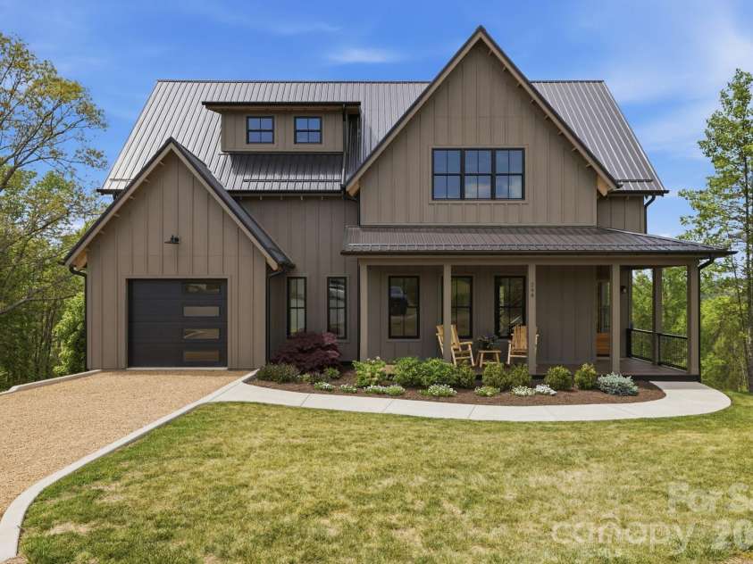 244 Westridge Farm Road, Asheville, NC 28804.  MLS# CAR4371030, YatesRealty ID 24441. Welcome to Olivette!