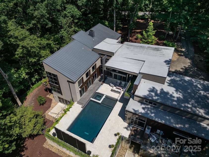 3306 Nancy Creek Road, Charlotte, NC 28270.  MLS# CAR4272615, YatesRealty ID 24441. 