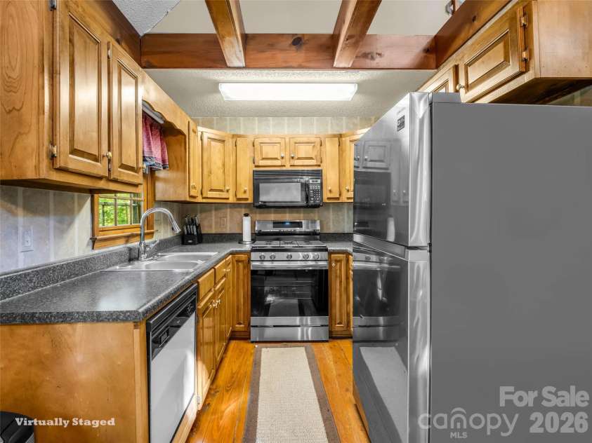 439 Youngs Mountain Drive, Lake Lure, NC 28746.  MLS# CAR4384183, YatesRealty ID 24442. 