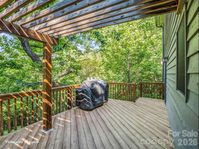 439 Youngs Mountain Drive, Lake Lure, NC 28746.  MLS# CAR4384183, YatesRealty ID 24442. 