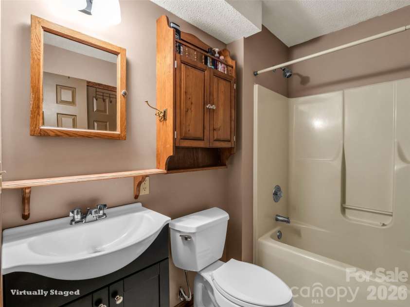 439 Youngs Mountain Drive, Lake Lure, NC 28746.  MLS# CAR4384183, YatesRealty ID 24442. 