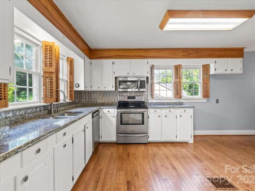 514 Sumter Street, Shelby, NC 28150.  MLS# CAR4253430, YatesRealty ID 24442. 